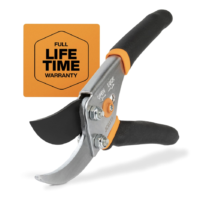 Fiskars Bypass Pruning Shears, 5/8-Inch Cut Capacity Garden Clippers
