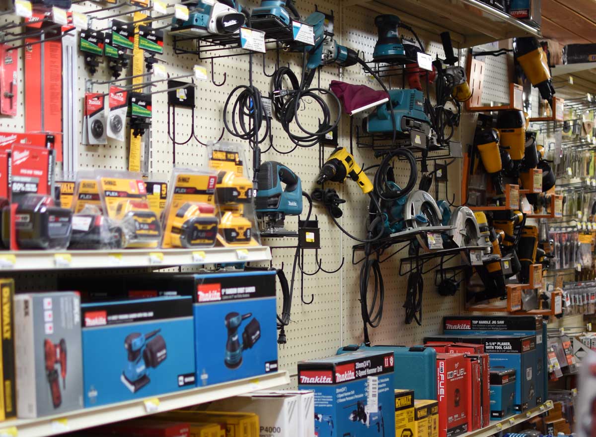 Tools and hardware wholesale distributor in the United States - power tools, hand tools and branded hardware from Varya Distributions